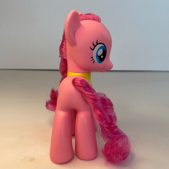 My Little Pony G4 The Wonderbolts Pinkie Pie 6" Brushable Figure 2010 - Picture 4 of 10